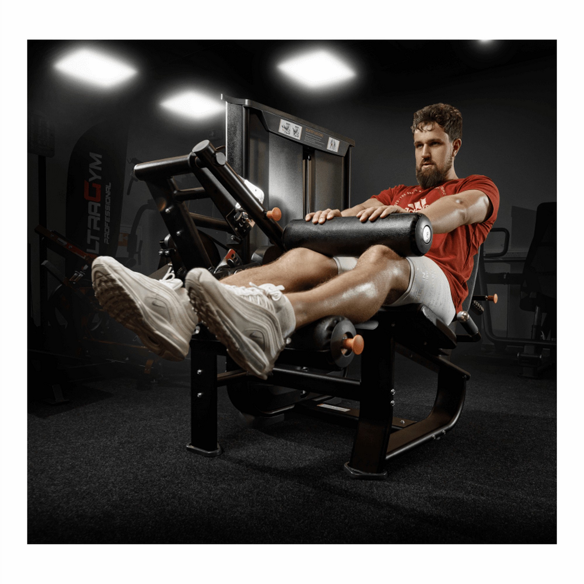 Сгибание ног UltraGym UG-CL505 2000_2000